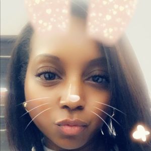 Meet your Posher, Noelle